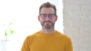 El sallayan adam portresi, hoş geldiniz.