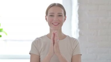 Happy Young Woman Clapping, Applauding 