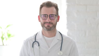 Orta Çağ Doktor Sallanan Kafa Evet İşareti, Onay