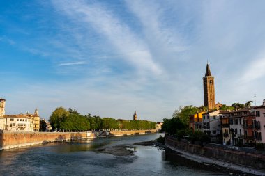 Verona 'da harika bir akşam yürüyüşü
