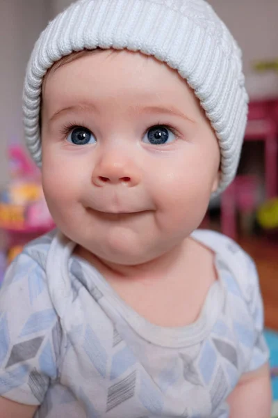Harika Bir Ifadesi Olan Tatlı Erkek Bebek — Stok fotoğraf