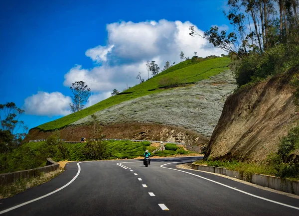 Scenic View Biker Highway Hills — Stock Photo, Image