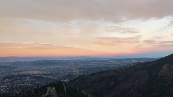 폴란드의 산봉우리에 아름다운 색깔의 — 비디오