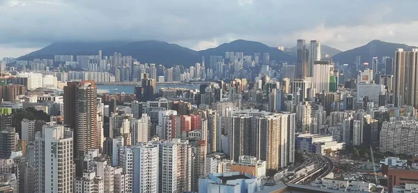 Hong Kong Skyline ve Victoria Peak