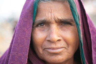 Pushkar, Rajasthan, Hindistan - Hintli Bir Kadının Portresi .