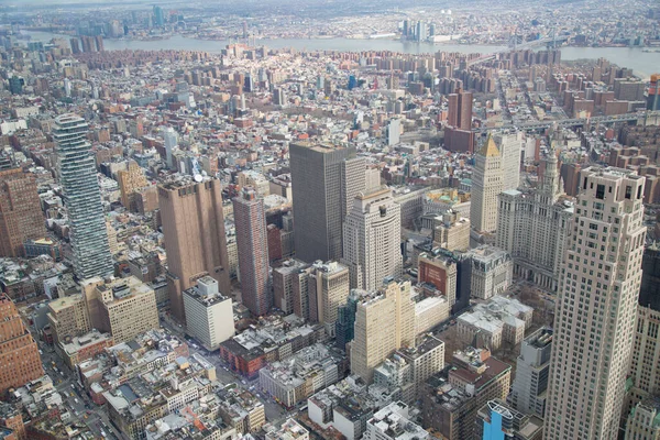 manhattan adasının havadan görünümü.