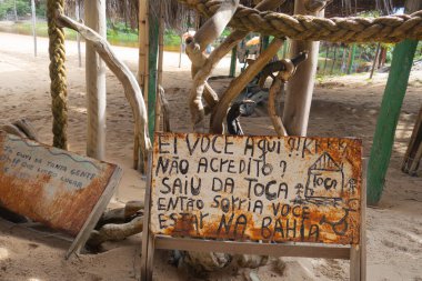 Itaunas, Esprito Santo, Brezilya - Basit sahil restoranları yaz mevsimi olmadığı için kapalıdır.