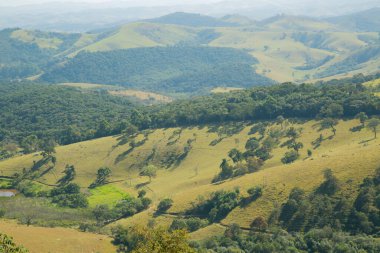 Brezilya 'nın Cunha şehrinin tepesinden panoramik manzara.