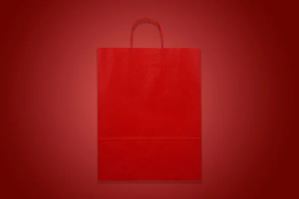 Sac Papier Rouge Isolé Fond Rouge — Photo