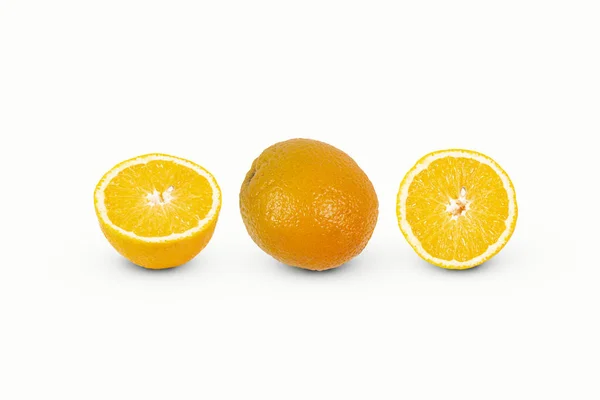 배경에 오렌지 조각이 열매를 오렌지와 그릇을 현수막 — 스톡 사진