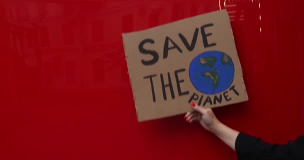 Verontreiniging Van Het Milieu Red Planeet Ecologie Jonge Vrouw Met — Stockvideo