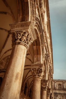 Dubrovnik Sütunları şehir merkezinde