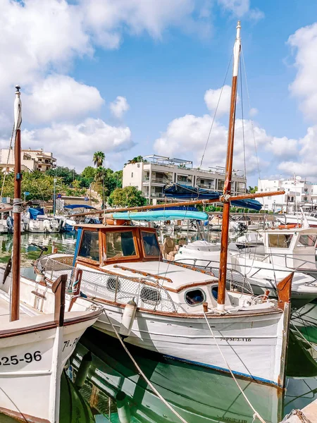 Лодки Гавани Сувейра Хорватия — стоковое фото