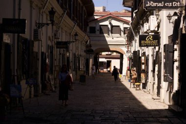 Romanya 'nın güzel caddeleri ve tarihi yapılarıyla Bükreş kenti