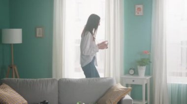 Kadın Blogcu Konu Çekimi Çalışıyor