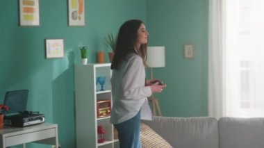 Kadın Yeni Kamerayı Test Ediyor