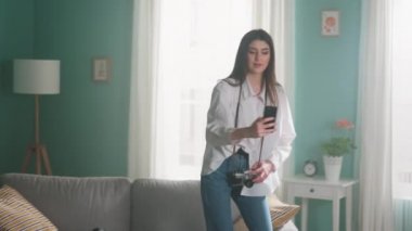 Bayan Fotoğrafçı Vlog Kaydediyor