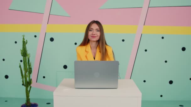 Portrait of Woman In Yellow Jacket — Stock Video