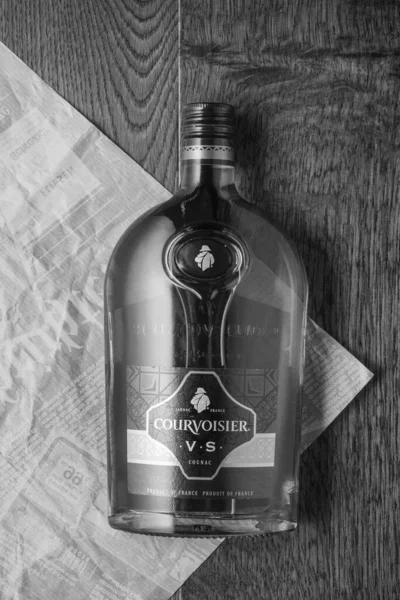 Moscow Oroszország May 2020 Courvoisier Cognac Bottle Wooden Table Courvoisier — Stock Fotó