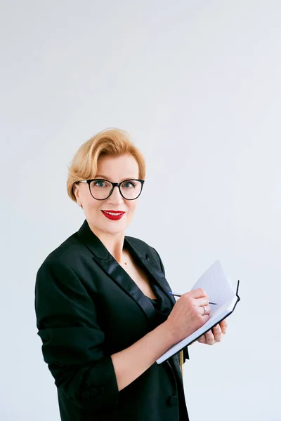 Mature Beautiful Business Woman Making Plans Notes White Background Education — 스톡 사진