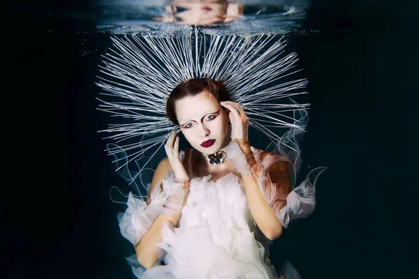 Beautiful Woman Red Lips Women Jewellery Underwater Virgin Mary — ストック写真