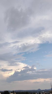 Güzel gün batımı manzarası