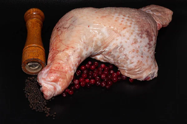 Kalkun Paha Ayam Dengan Kulit Organik Kalkun Daging Dengan Sayuran — Stok Foto