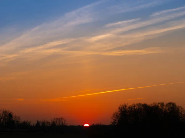Восход Солнца Красном Небе Утренние Тона Небе — стоковое фото