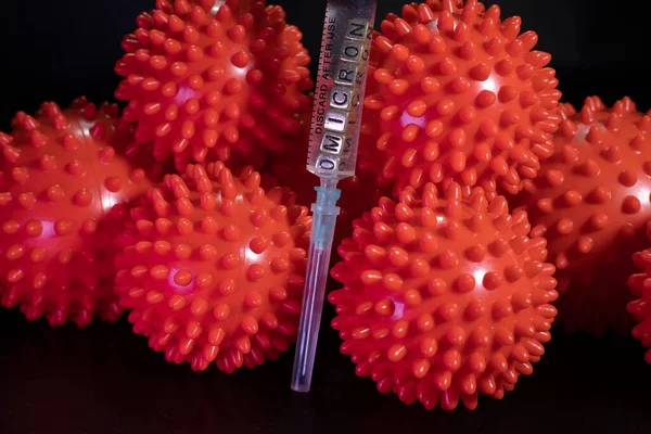 Omikron 'a karşı antiviral aşı. Omikronların içine serp