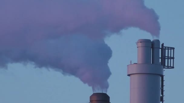 Winter City Chimney Heavy Smoke Industrial Factory Pollution Smokestack Exhaust — стоковое видео