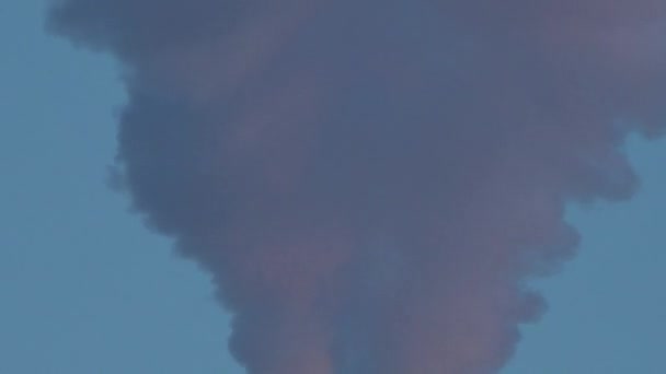 Winter City Chimney Heavy Smoke Industrial Factory Pollution Smokestack Exhaust — стоковое видео
