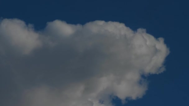 Sötét Hatalmas Felhők Fekete Csúnya Felhő Mozgás Időeltolódás Kék Felhő — Stock videók