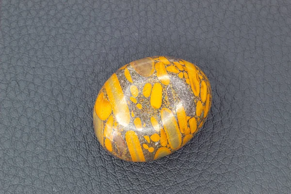 Gray Yellow Orange Bamboo Leaf Jasper Chalcedony Tumbled Crystal Stone — Stock Photo, Image
