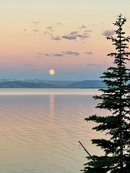 Lac Yellowstone Pleine Lune — 图库照片