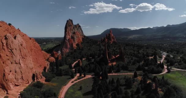Пролетите Рядом Некоторыми Образованиями Саду Богов Колорадо Спрингс — стоковое видео