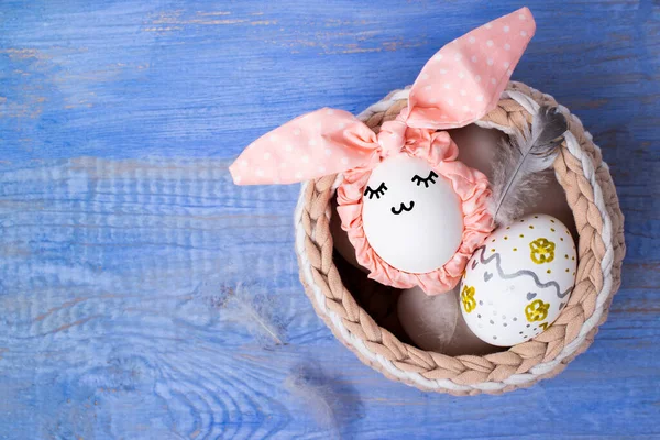 Sepette beyaz yumurtalar