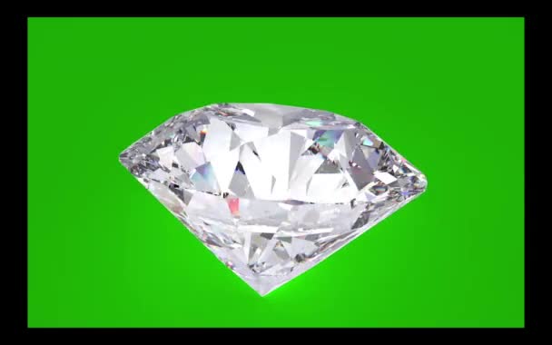 Beautiful Large Crystal Clear Brilliant Cut Diamond Rotating Green Isolated — Stockvideo