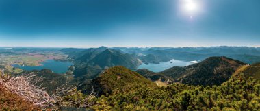Dağların güzel manzarası