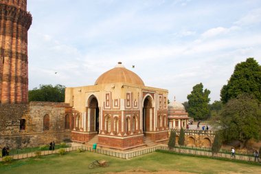 Alai Darwaza (Alai Kapısı) Delhi, Hindistan 'daki Kutub Minar Kompleksi' nde