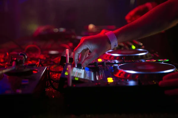 Close View Hands Playing Mixer While Performing High Quality Photo — Stock Photo, Image