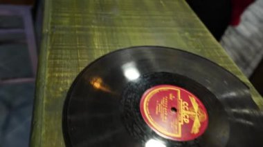 Moskova, Rusya - 23 Ocak 2022: Müzik kayıtları barda