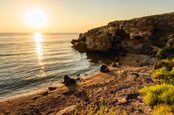 Zicht Wilde Rotskust Van Zwarte Zee Bij Zonsondergang Prachtige Zonsondergang — Stockfoto