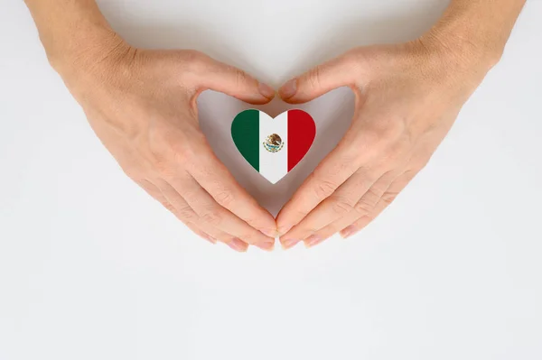 Mexikó Nemzeti Zászlaja Női Kézben Hazafiság Tisztelet Mexikói Polgárokkal Való — Stock Fotó