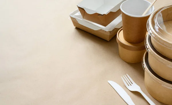 Jednorazowa Biodegradowalna Tekturowa Zastawa Stołowa Papierowe Kubki Pojemniki Żywność Papierze — Zdjęcie stockowe