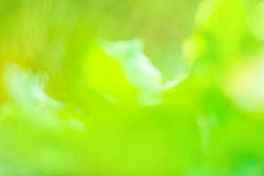 Soyut bokeh bulanık sarı güneş ve mavi gökyüzü. Yaz soyut Bokeh, bulanık sarı güneş ve mavi gökyüzü. 