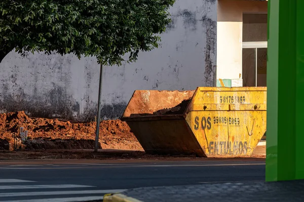 Cassilandia Mato Grosso Sul Brasil 2022 Cubo Descarga Metal Situado — Foto de Stock
