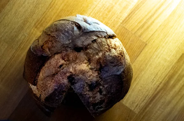 Panettone Cukormázas Gyümölcsökkel Mazsolával Karácsonyi Ünnepekre Olasz Konyhák Összes Táblázatában — Stock Fotó