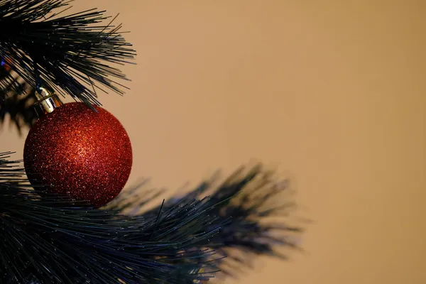 Palle Albero Natale Decorano Abete Durante Vacanze Natale Nel Mese — Foto Stock