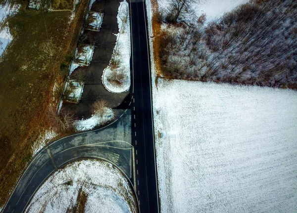 Straße Neben Dem Wald Die Von Einer Drohne Aus Aufgenommen — Stockfoto