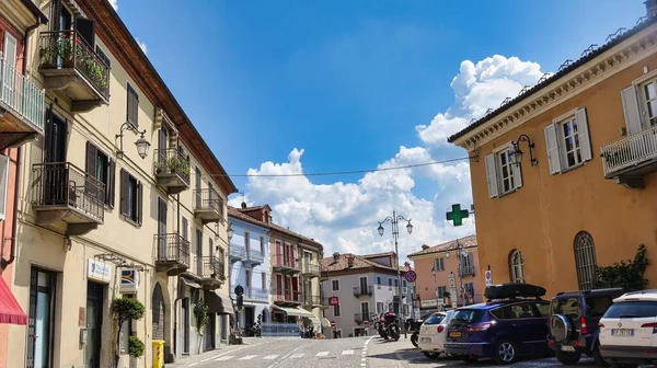 Krásná Vesnice Monforte Alba Srdci Piedmontese Langhe Domov Nejlepších Vinic — Stock fotografie